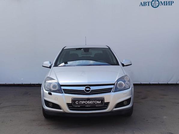Opel Astra H Рестайлинг с пробегом 2012 года, цена 610 000 рублей, 206900 км, седан, Автокод Объявления