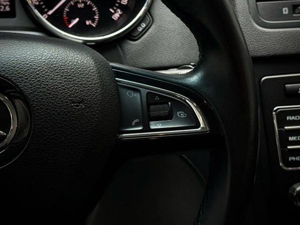 Skoda Yeti I Рестайлинг с пробегом 2014 года, цена 1 479 000 рублей, 109613 км, внедорожник, Автокод Объявления