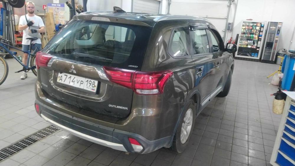 Mitsubishi Outlander III Рестайлинг 2 Санкт-Петербург  - изображение 4