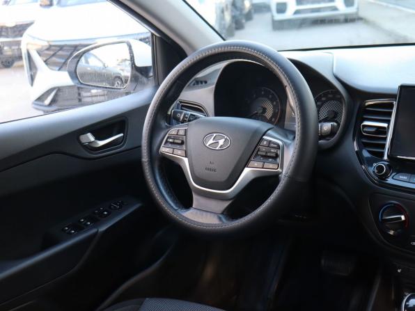 Hyundai Solaris II Рестайлинг с пробегом 2021 года, цена 1 585 000 рублей, 81512 км, седан, Автокод Объявления