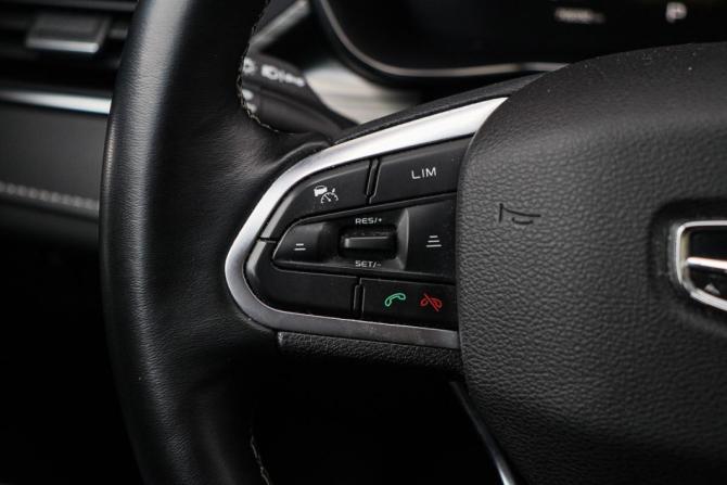 Geely Atlas Pro с пробегом 2023 года, цена 1 980 000 рублей, 75705 км, внедорожник, Автокод Объявления