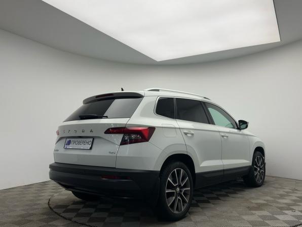 Skoda Karoq I с пробегом 2020 года, цена 2 429 000 рублей, 98215 км, внедорожник, Автокод Объявления