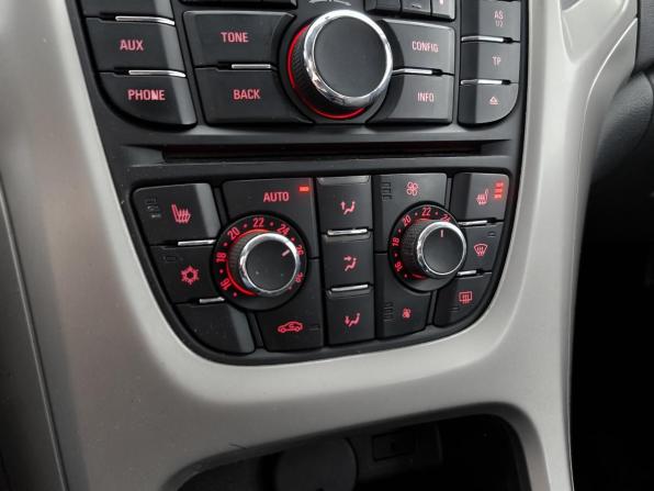 Opel Astra J с пробегом 2012 года, цена 479 000 рублей, 269207 км, универсал, Автокод Объявления