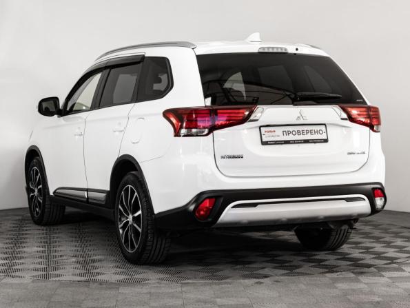 Mitsubishi Outlander III Рестайлинг 3 с пробегом 2020 года, цена 1 999 000 рублей, 158435 км, внедорожник, Автокод Объявления