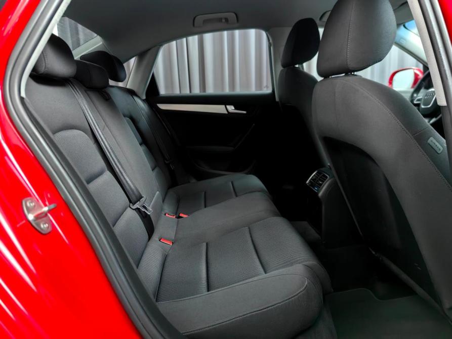 Audi A4 IV (B8) Москва  - изображение 10