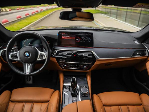 BMW 5 серии VII (G30/G31/G38) Рестайлинг с пробегом 2021 года, цена 5 199 000 рублей, 50102 км, седан, Автокод Объявления