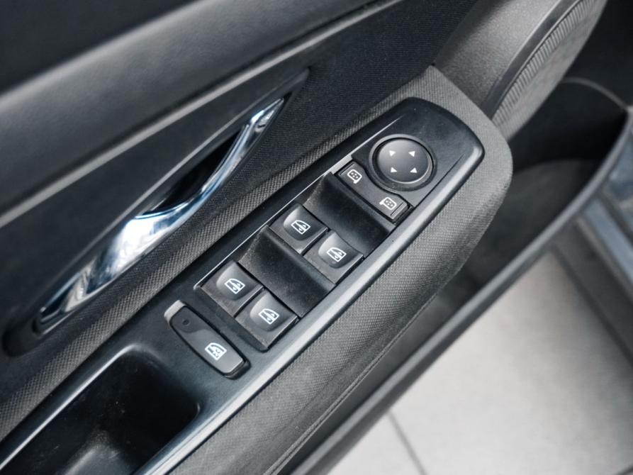 Renault Megane III Рестайлинг Ростов-на-Дону  - изображение 12