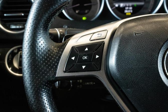 Mercedes-Benz C-Класс III (W204) Рестайлинг с пробегом 2012 года, цена 1 569 000 рублей, 265053 км, седан, Автокод Объявления