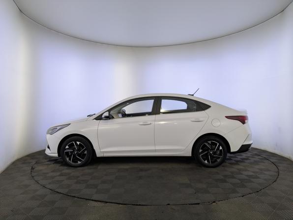Hyundai Solaris II Рестайлинг с пробегом 2022 года, цена 1 700 000 рублей, 84425 км, седан, Автокод Объявления