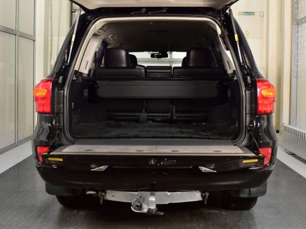 Toyota Land Cruiser 200 Series Рестайлинг 1 с пробегом 2015 года, цена 4 299 995 рублей, 179959 км, внедорожник, Автокод Объявления