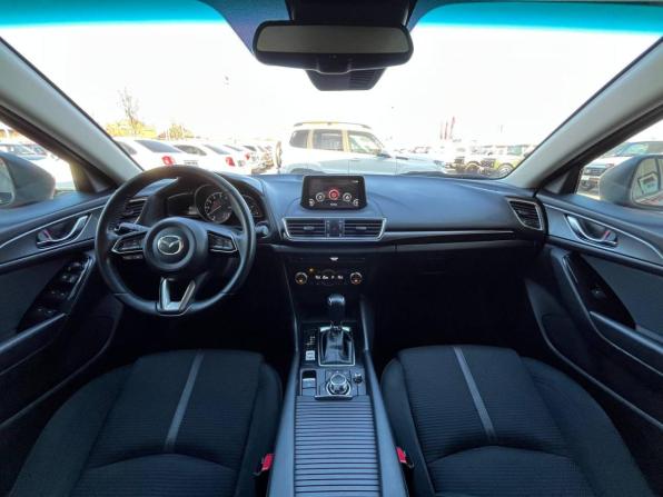 Mazda 3 III (BM) Рестайлинг с пробегом 2019 года, цена 1 640 000 рублей, 95069 км, седан, Автокод Объявления