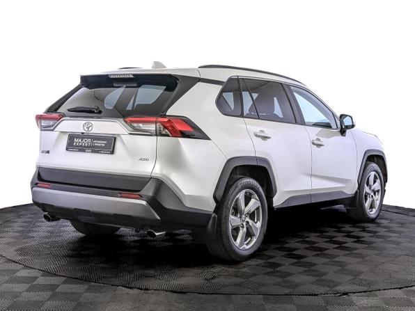 Toyota RAV4 V (XA50) с пробегом 2022 года, цена 3 350 000 рублей, 89822 км, внедорожник, Автокод Объявления