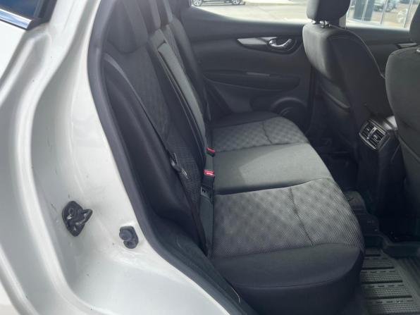 Nissan Qashqai II с пробегом 2015 года, цена 1 347 000 рублей, 196300 км, внедорожник, Автокод Объявления