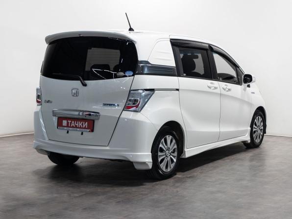 Honda Freed I Рестайлинг с пробегом 2013 года, цена 1 210 000 рублей, 118776 км, компактвэн, Автокод Объявления