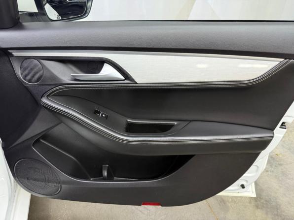 JAC J7 I с пробегом 2023 года, цена 1 090 000 рублей, 71626 км, лифтбек, Автокод Объявления