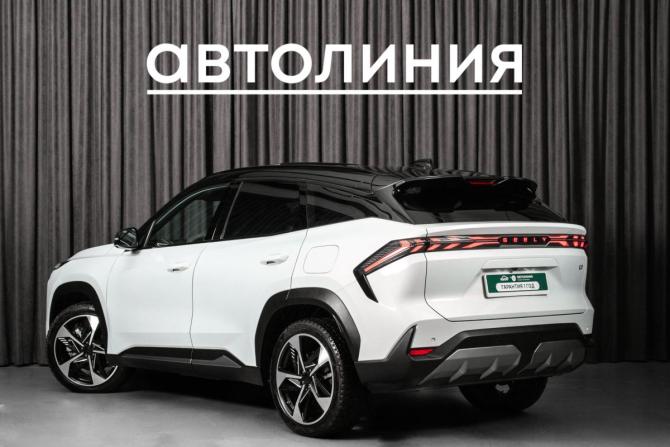 Geely Galaxy L7 с пробегом 2023 года, цена 2 980 000 рублей, 43055 км, внедорожник, Автокод Объявления