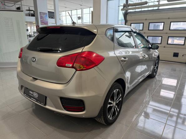 Kia Ceed II Рестайлинг с пробегом 2016 года, цена 860 000 рублей, 198718 км, хэтчбек, Автокод Объявления