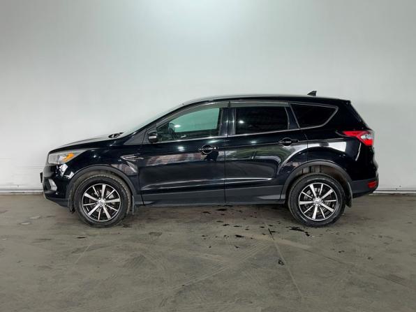 Ford Kuga II Рестайлинг с пробегом 2017 года, цена 1 520 000 рублей, 137427 км, внедорожник, Автокод Объявления