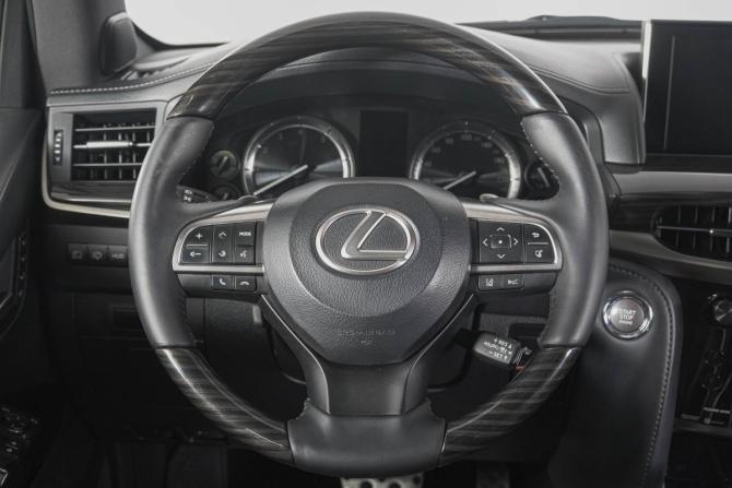 Lexus LX III Рестайлинг с пробегом 2018 года, цена 8 699 000 рублей, 186650 км, внедорожник, Автокод Объявления