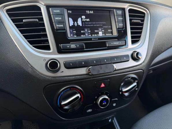 Hyundai Solaris II Рестайлинг с пробегом 2020 года, цена 1 406 381 рубль, 79967 км, седан, Автокод Объявления