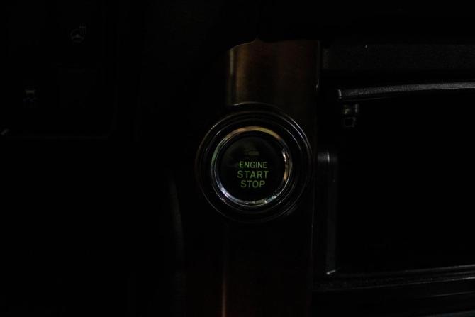Toyota Land Cruiser Prado 150 Series Рестайлинг 1 с пробегом 2015 года, цена 3 229 000 рублей, 198690 км, внедорожник, Автокод Объявления