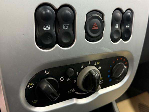 Renault Sandero I с пробегом 2012 года, цена 749 000 рублей, 158000 км, хэтчбек, Автокод Объявления