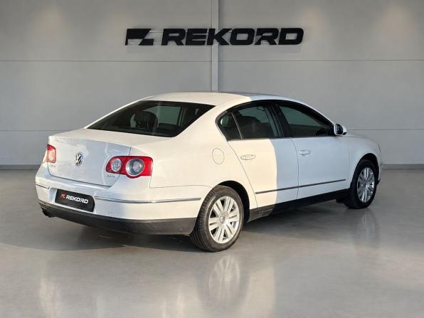 Volkswagen Passat B6 с пробегом 2007 года, цена 689 000 рублей, 277947 км, седан, Автокод Объявления