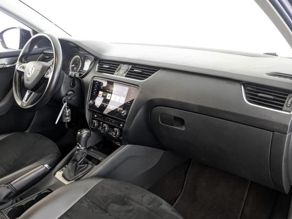 Skoda Octavia III (A7) Рестайлинг с пробегом 2019 года, цена 1 880 000 рублей, 101838 км, лифтбек, Автокод Объявления