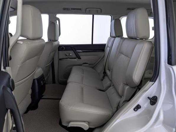 Mitsubishi Pajero IV Рестайлинг 2 с пробегом 2020 года, цена 3 440 000 рублей, 83350 км, внедорожник, Автокод Объявления