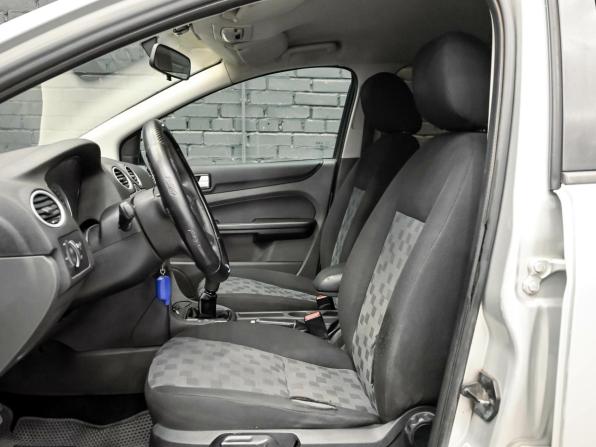 Ford Focus II с пробегом 2006 года, цена 380 000 рублей, 262016 км, седан, Автокод Объявления