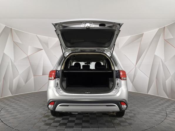 Mitsubishi Outlander III Рестайлинг 3 с пробегом 2019 года, цена 1 895 000 рублей, 124874 км, внедорожник, Автокод Объявления
