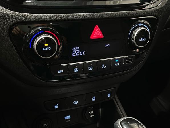 Hyundai Solaris II Рестайлинг с пробегом 2021 года, цена 1 830 000 рублей, 45257 км, седан, Автокод Объявления