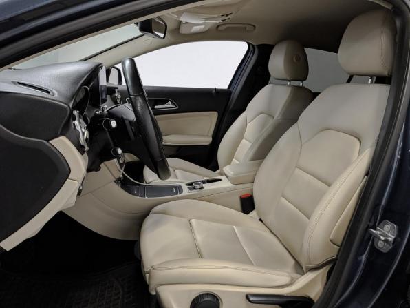 Mercedes-Benz GLA I (X156) Рестайлинг с пробегом 2019 года, цена 2 205 000 рублей, 92405 км, внедорожник, Автокод Объявления