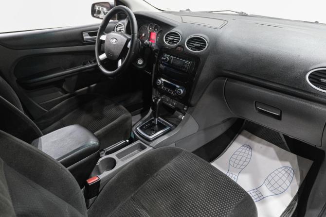 Ford Focus II с пробегом 2007 года, цена 269 000 рублей, 323500 км, седан, Автокод Объявления