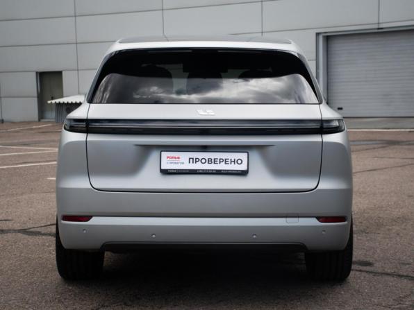 Li Auto (Lixiang) L7 I Рестайлинг с пробегом 2024 года, цена 7 500 000 рублей, 9547 км, внедорожник, Автокод Объявления