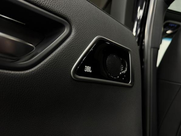Toyota Land Cruiser 300 Series с пробегом 2021 года, цена 10 800 000 рублей, 109867 км, внедорожник, Автокод Объявления