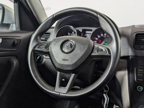 Skoda Yeti I Рестайлинг с пробегом 2014 года, цена 1 199 500 рублей, 174000 км, внедорожник, Автокод Объявления
