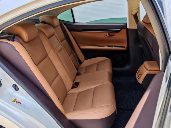 Lexus ES VI Рестайлинг с пробегом 2016 года, цена 3 090 000 рублей, 85745 км, седан, Автокод Объявления