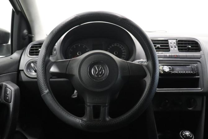 Volkswagen Polo V с пробегом 2014 года, цена 735 000 рублей, 136237 км, седан, Автокод Объявления