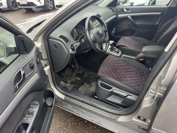 Skoda Octavia II (A5) Рестайлинг с пробегом 2012 года, цена 899 000 рублей, 147889 км, универсал, Автокод Объявления