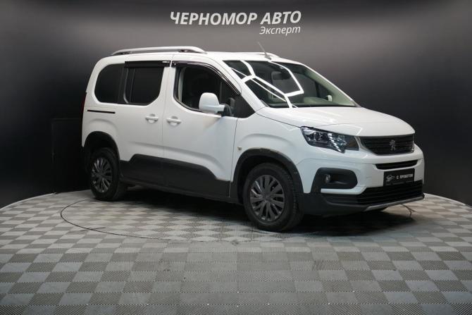 Peugeot Rifter I с пробегом 2020 года, цена 1 984 000 рублей, 156000 км, минивэн, Автокод Объявления