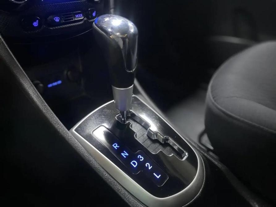 Hyundai Solaris I Челябинск  - изображение 16