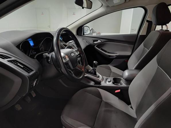 Ford Focus III с пробегом 2015 года, цена 832 000 рублей, 188000 км, хэтчбек, Автокод Объявления