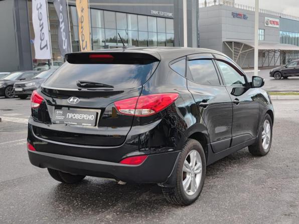 Hyundai ix35 I с пробегом 2013 года, цена 930 000 рублей, 304555 км, внедорожник, Автокод Объявления