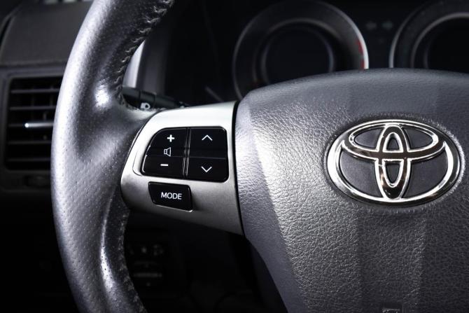 Toyota Corolla X (E140 E150) Рестайлинг с пробегом 2010 года, цена 799 000 рублей, 190300 км, седан, Автокод Объявления