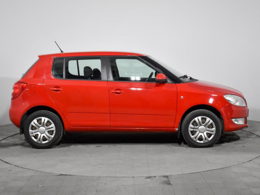 Skoda Fabia II Рестайлинг Санкт-Петербург  - изображение 4