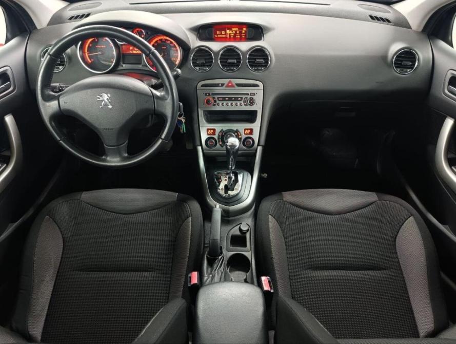 Peugeot 308 I Рестайлинг Санкт-Петербург  - изображение 9