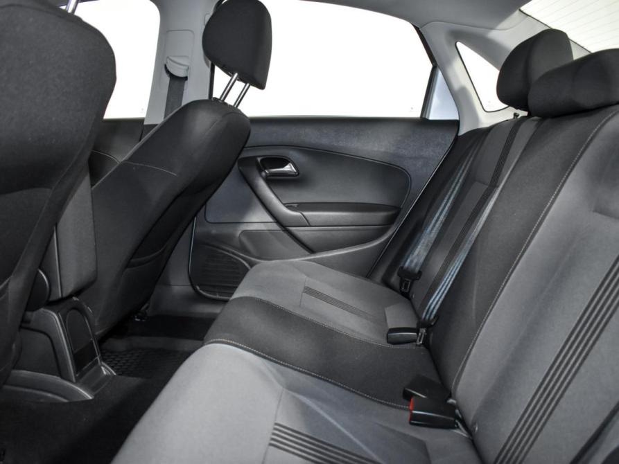 Volkswagen Polo V Рестайлинг Санкт-Петербург  - изображение 13