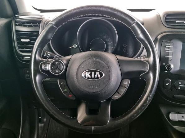 Kia Soul II Рестайлинг с пробегом 2018 года, цена 1 520 000 рублей, 111712 км, хэтчбек, Автокод Объявления