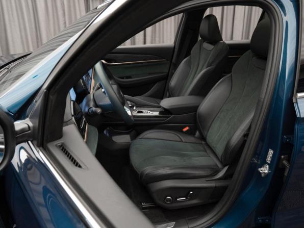 Geely Monjaro I с пробегом 2023 года, цена 3 380 000 рублей, 26107 км, внедорожник, Автокод Объявления